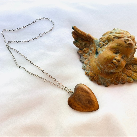 COPY - Wood heart necklace with chain link necklace - Picture 3 of 6